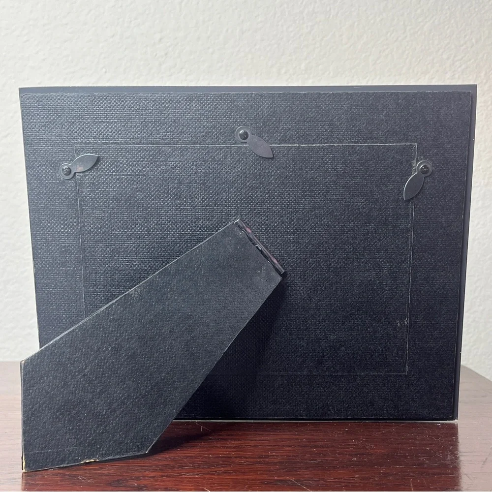 N/A dark gray